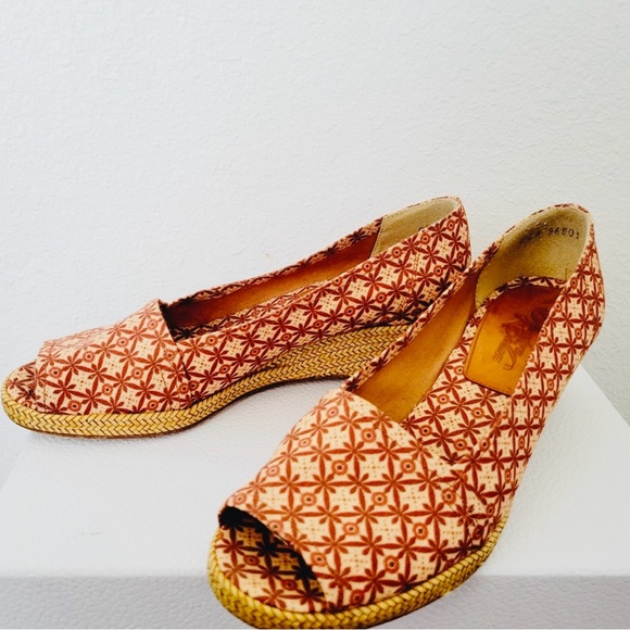 Stuart Weitzman Shoes - Stuart Weitzman Theodora & Callum Peep Toe Espadrilles